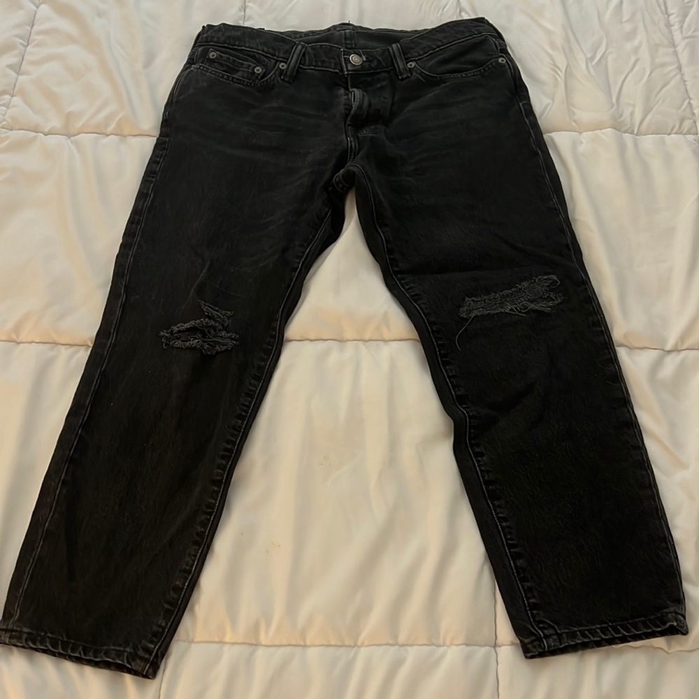 abercrombie & fitch cropped fit jeans